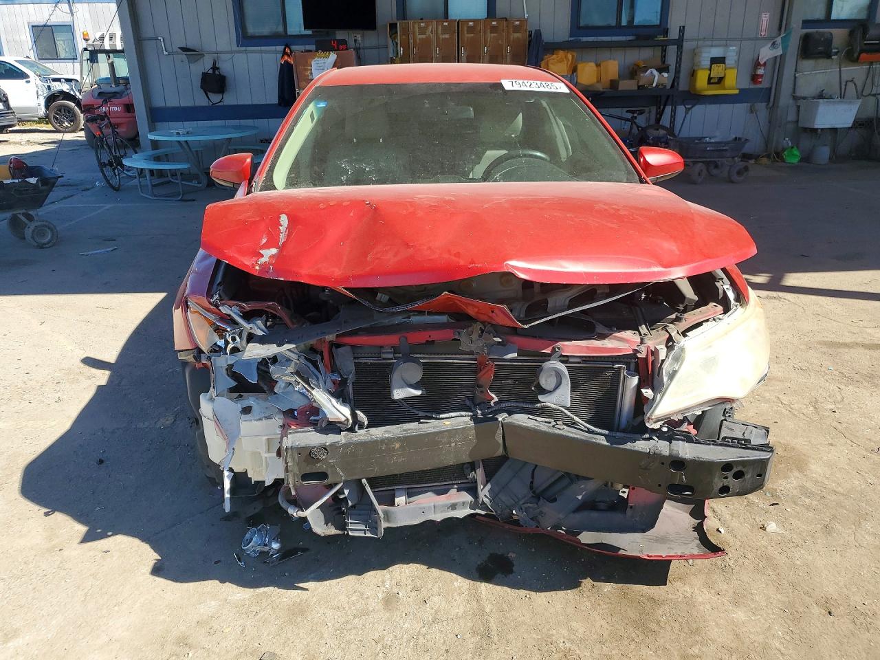 2014 TOYOTA CAMRY LE photo 5