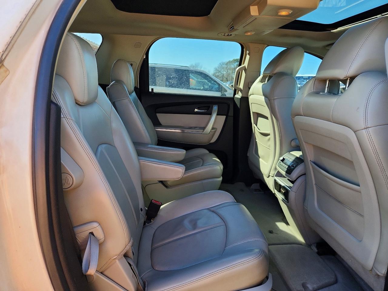 2009 GMC ACADIA SLT-1 photo 21