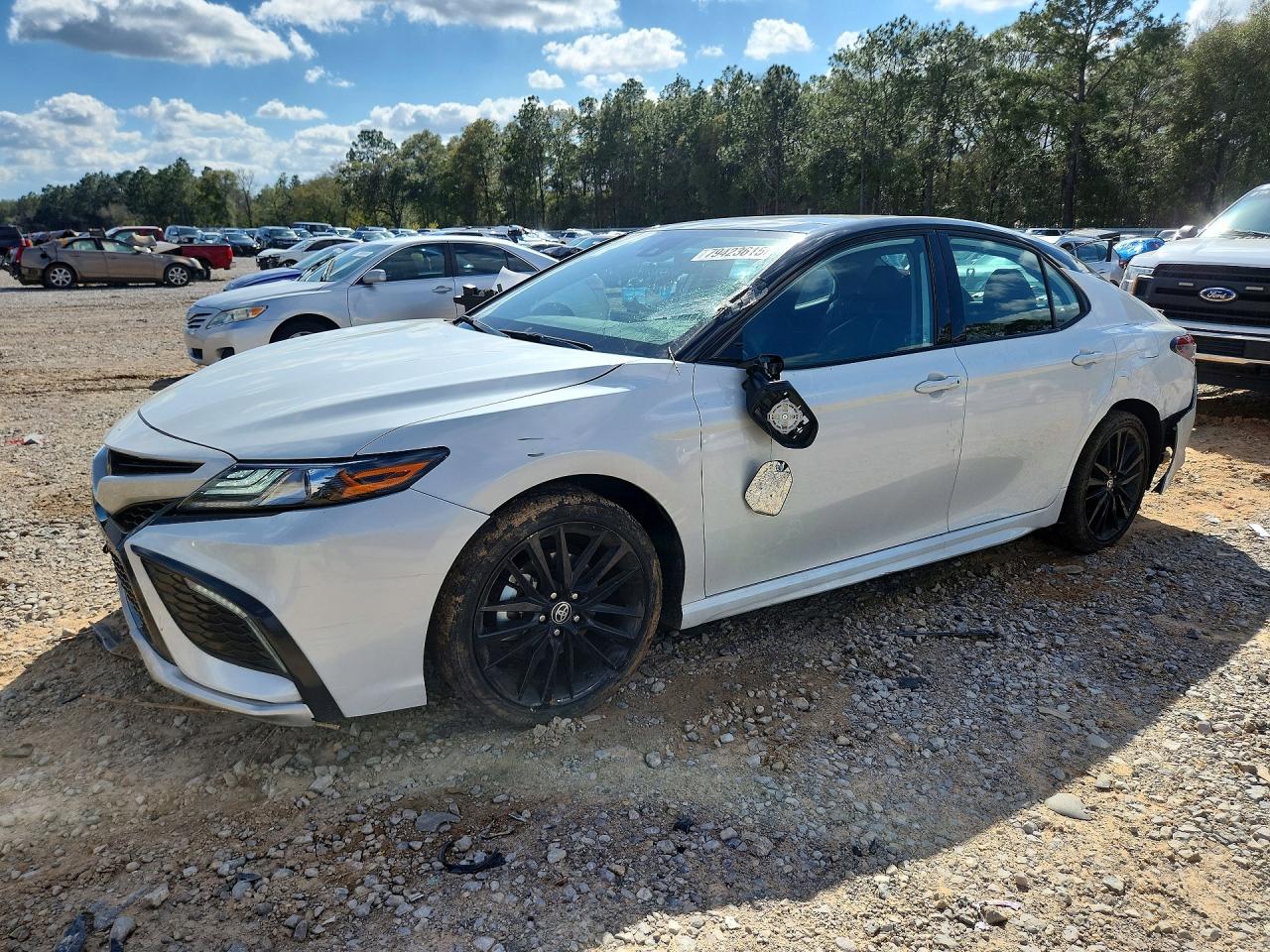2024 TOYOTA CAMRY