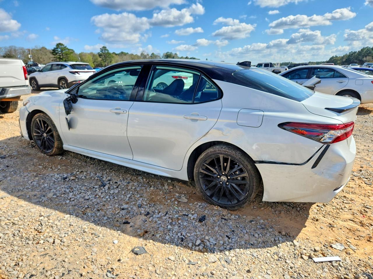 2024 TOYOTA CAMRY XSE photo 2