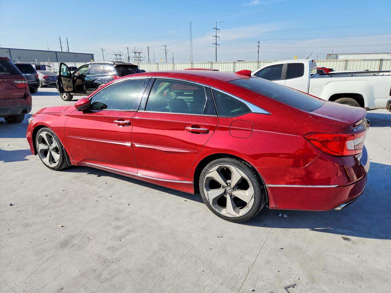 2018 HONDA ACCORD TOURING photo 3
