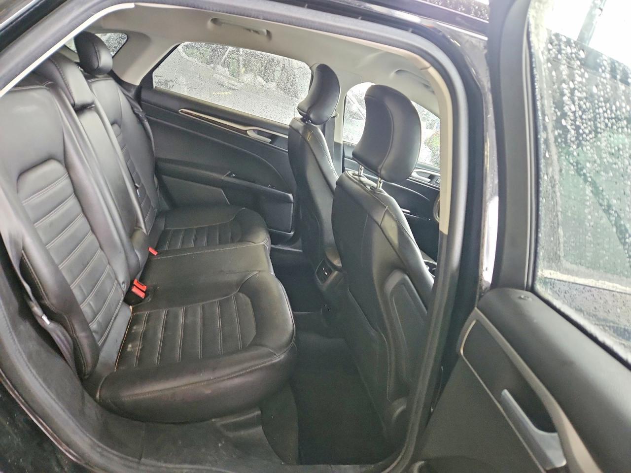2016 FORD FUSION SE photo 10