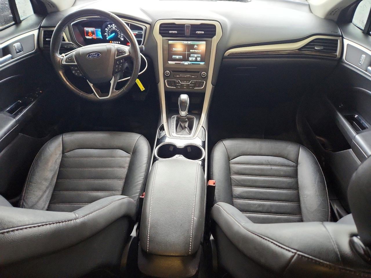 2016 FORD FUSION SE photo 8