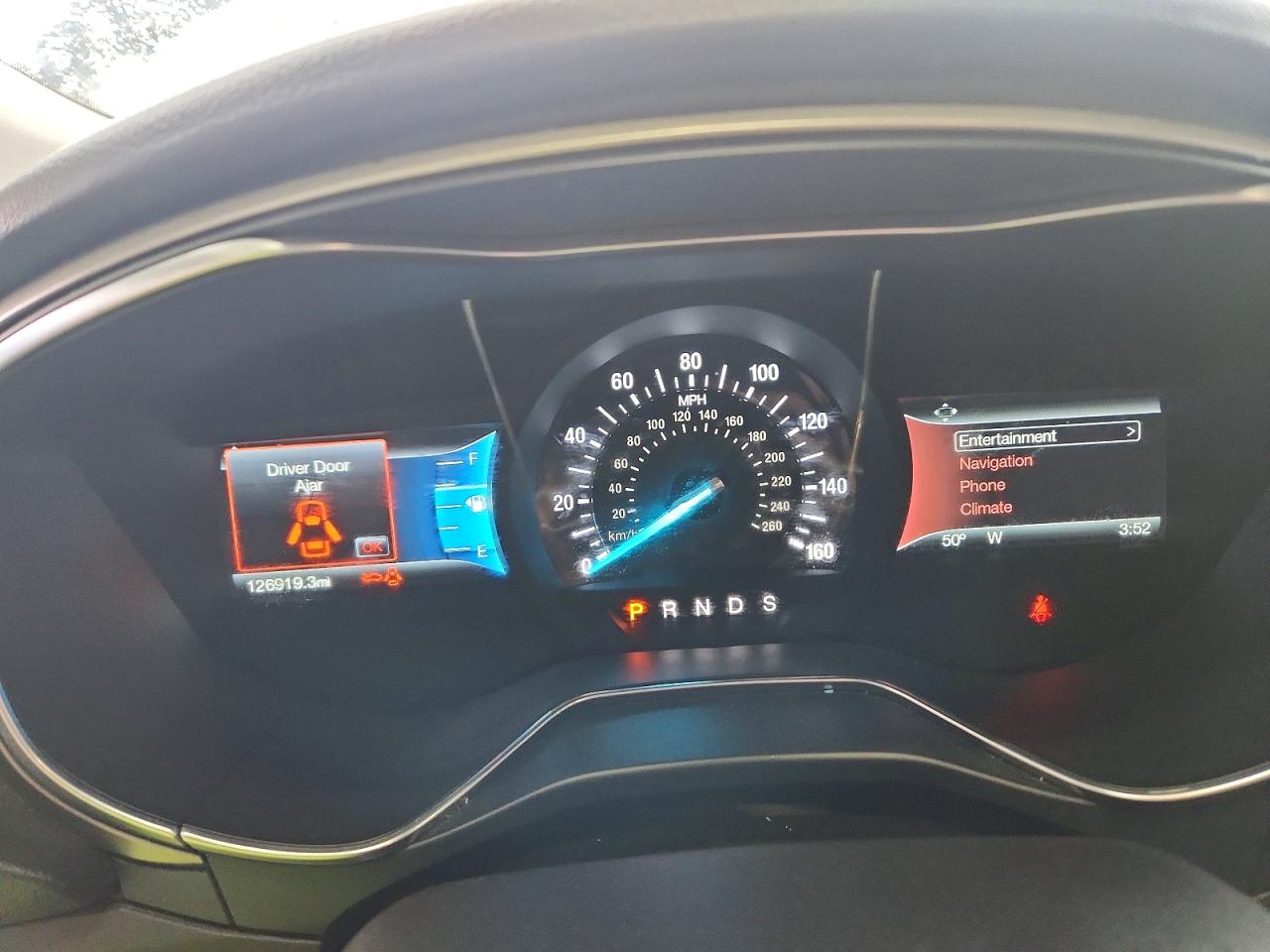 2016 FORD FUSION SE photo 9