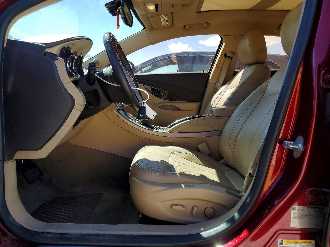 2011 BUICK LACROSSE CXS photo 13