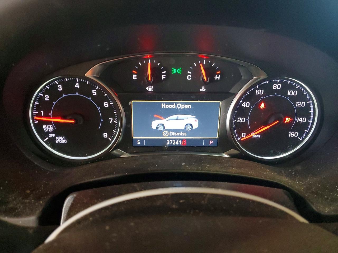 2024 GMC TERRAIN SLT photo 9