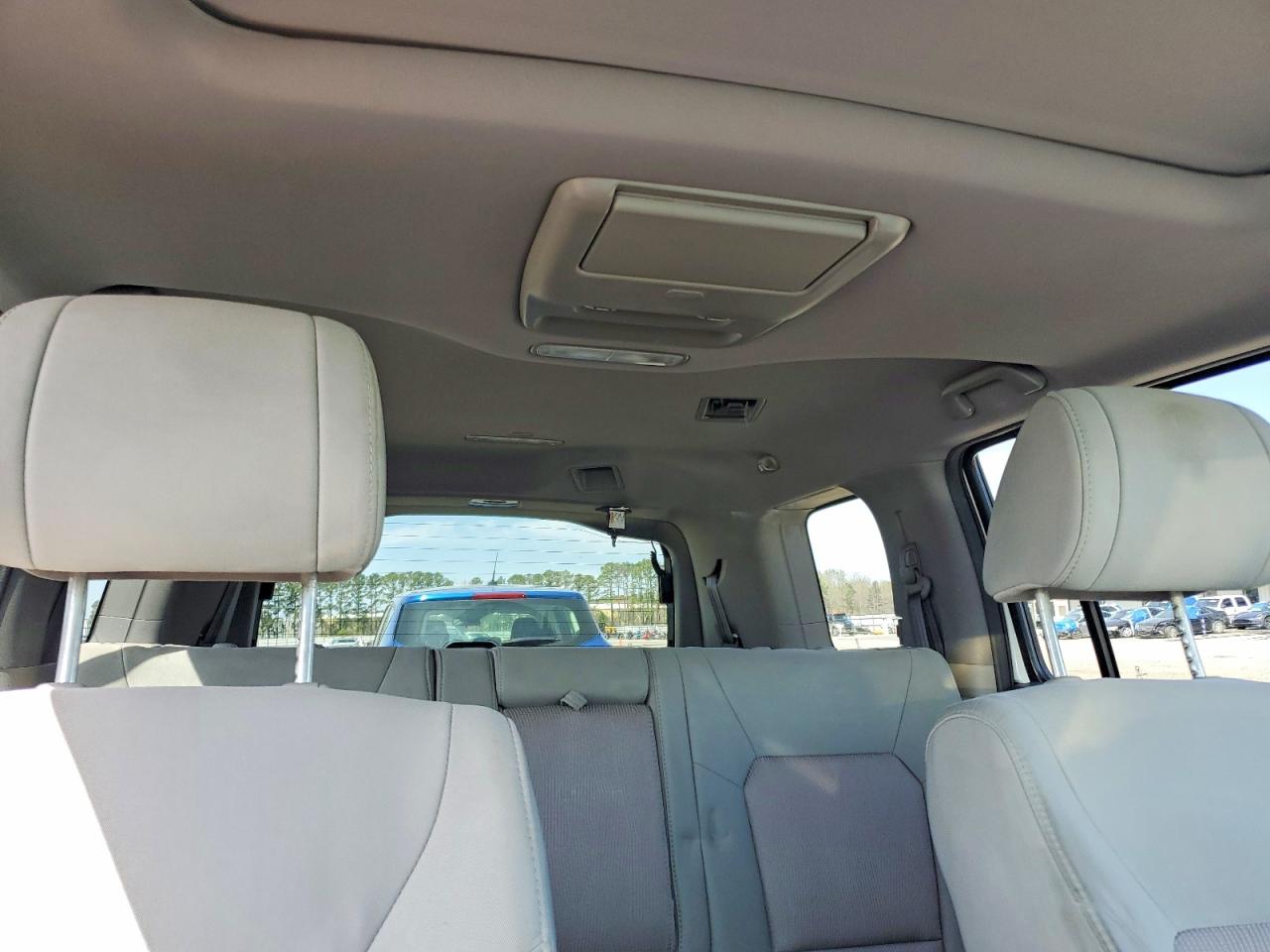 2015 HONDA PILOT SE photo 19
