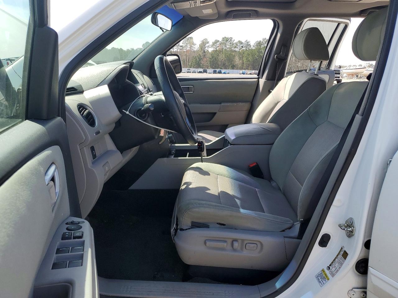 2015 HONDA PILOT SE photo 13