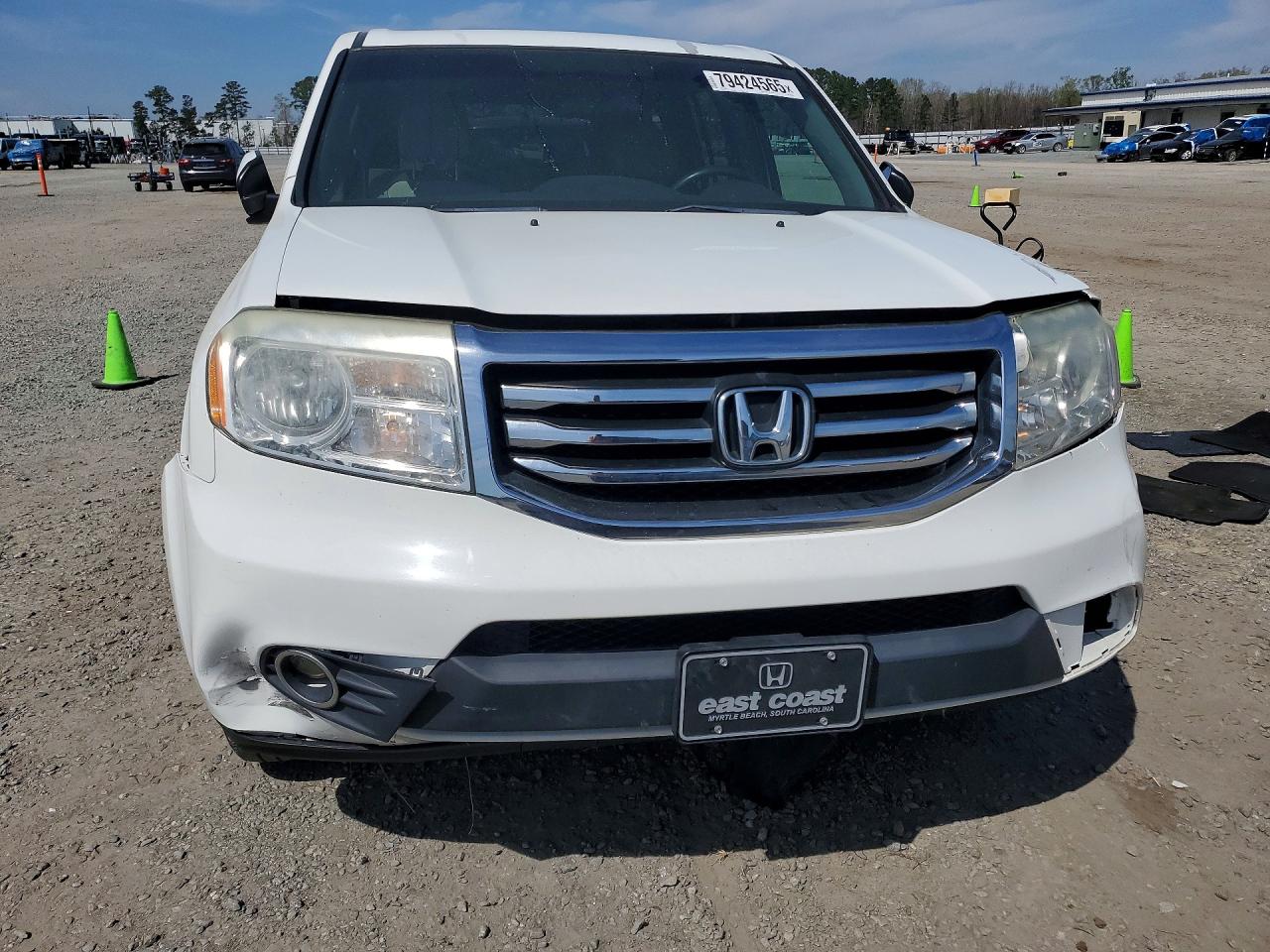 2015 HONDA PILOT SE photo 9