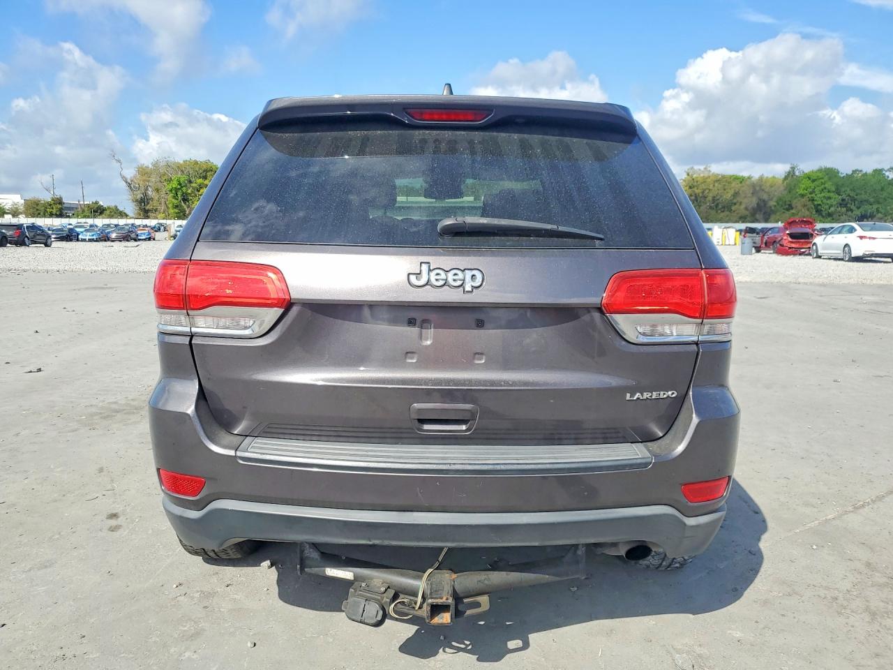 2015 JEEP GRAND CHEROKEE LAREDO photo 16