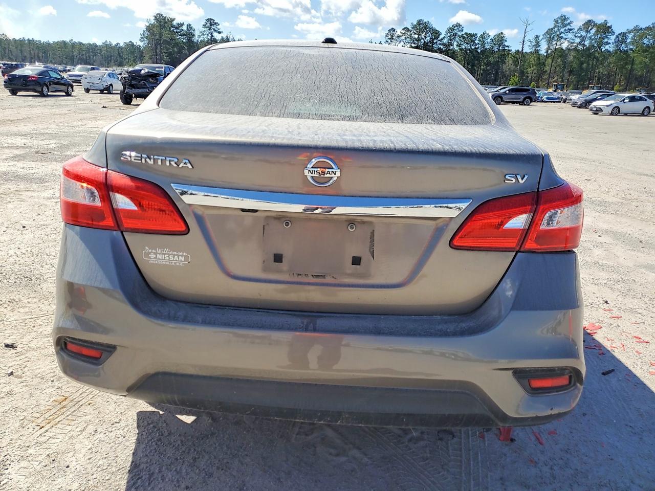 2016 NISSAN SENTRA SV photo 11