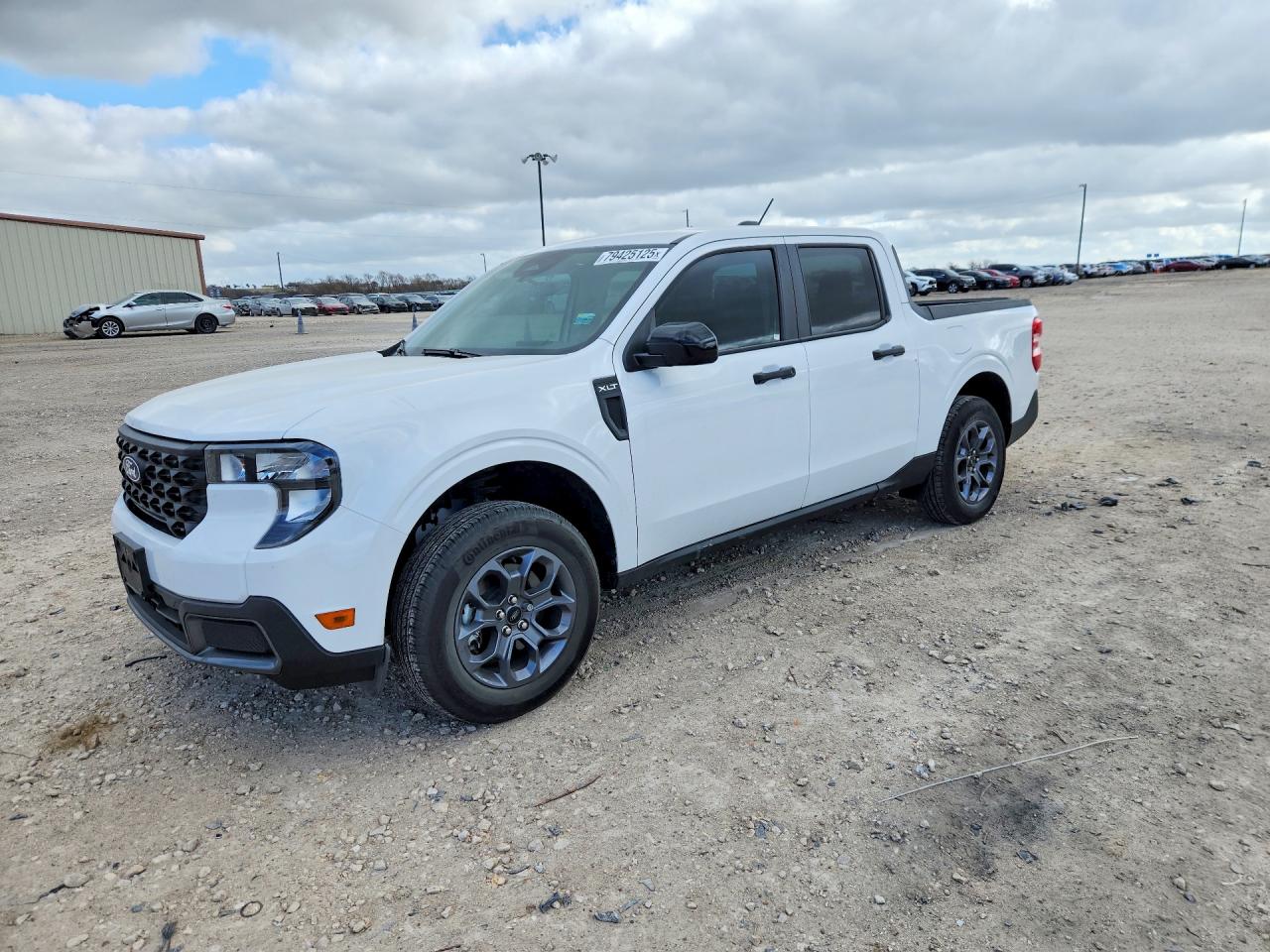 2025 FORD MAVERICK XLT photo 2