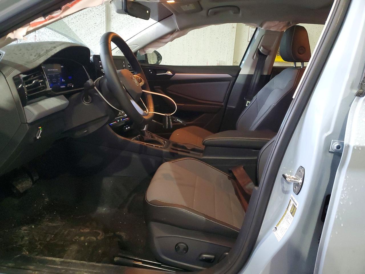 2025 VOLKSWAGEN JETTA SE photo 13