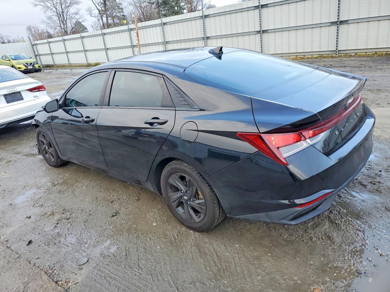 2021 HYUNDAI ELANTRA SEL photo 3