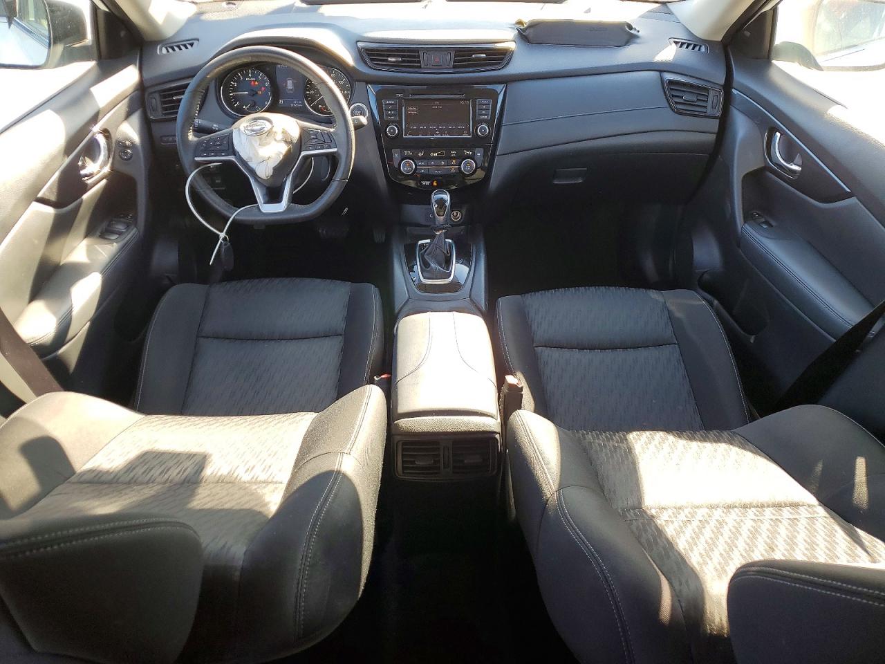 2020 NISSAN ROGUE SV photo 15