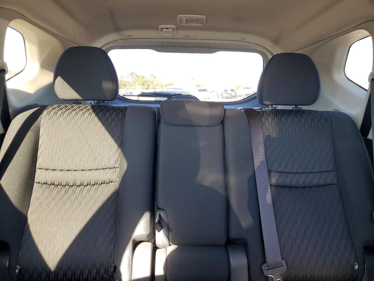 2020 NISSAN ROGUE SV photo 19