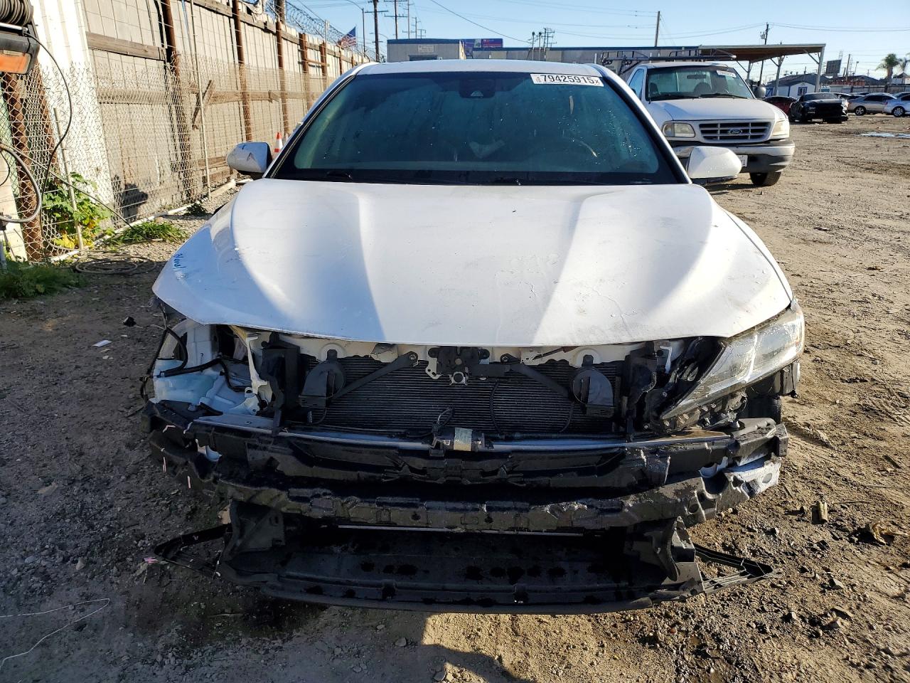 2020 TOYOTA CAMRY SE photo 9