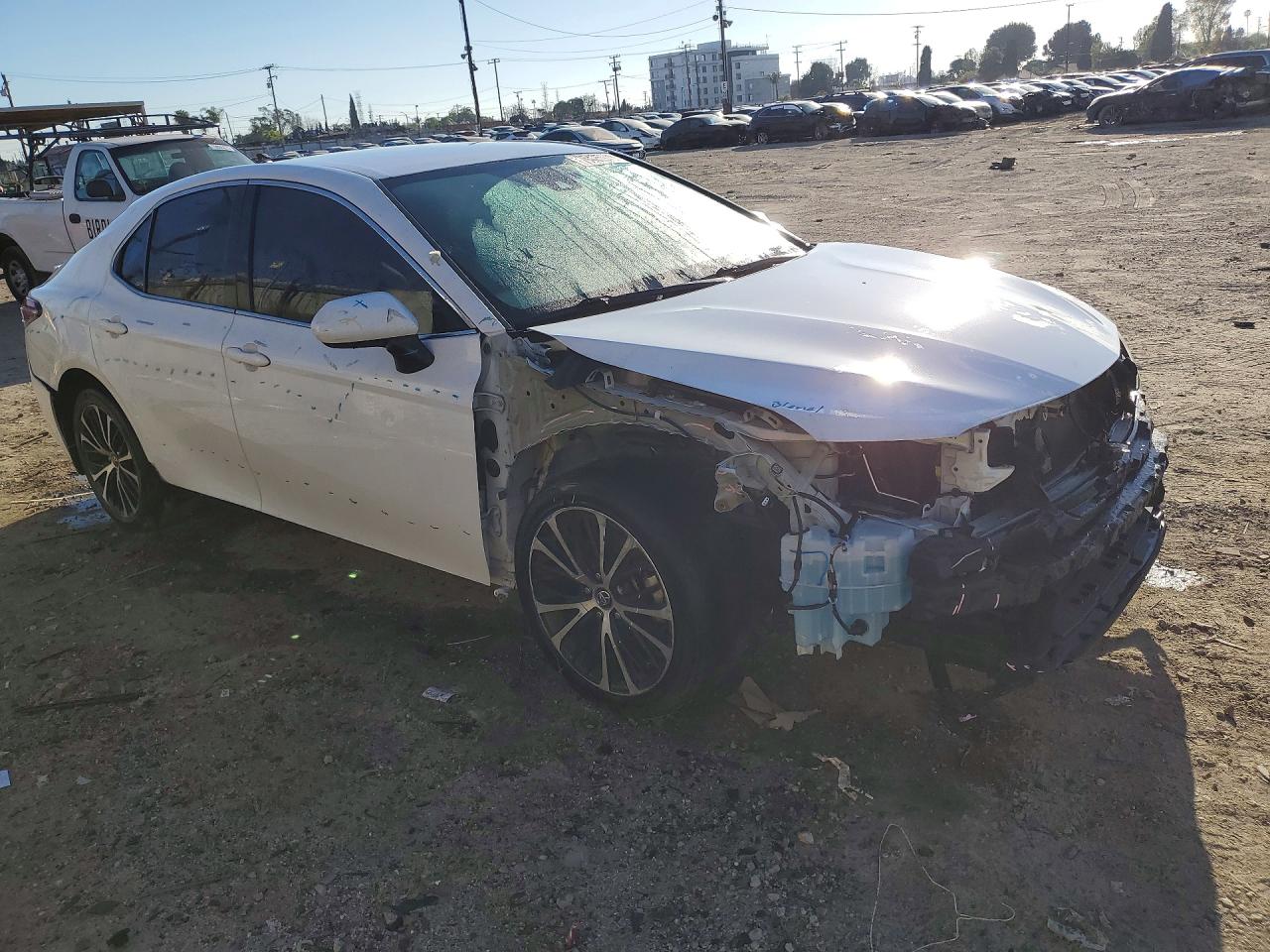 2020 TOYOTA CAMRY SE photo 7