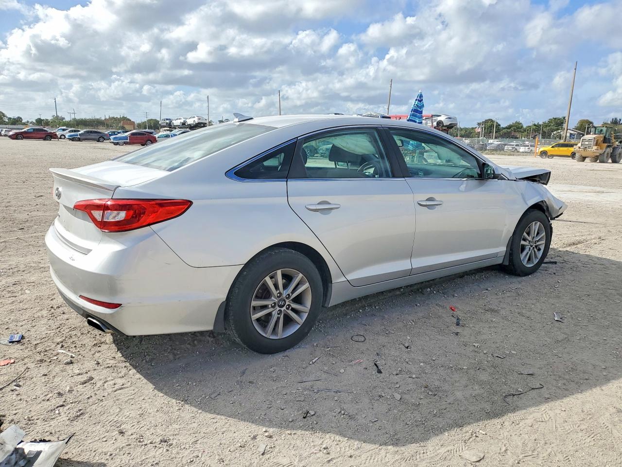 2016 HYUNDAI SONATA SE photo 3