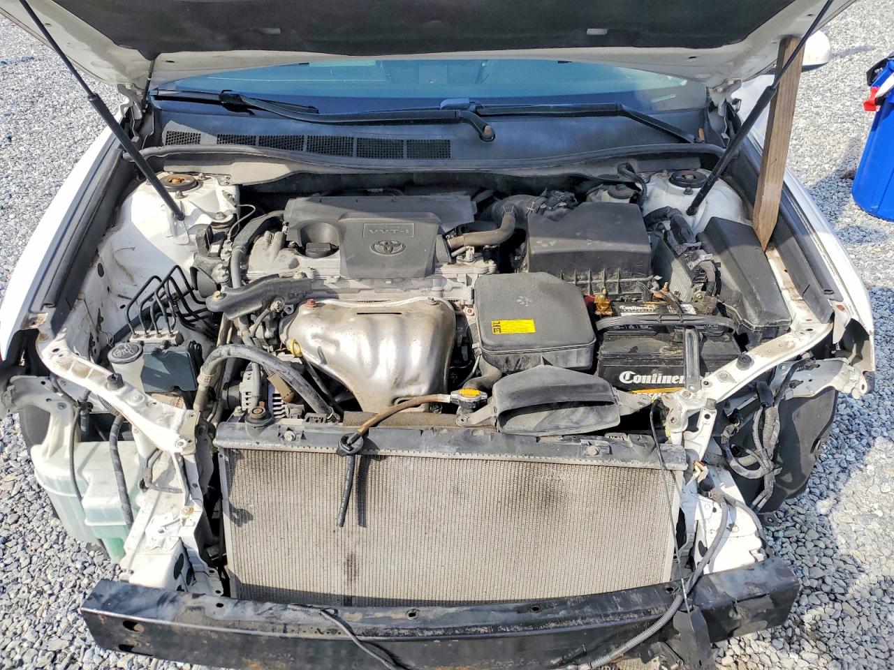 2014 TOYOTA CAMRY SE photo 11