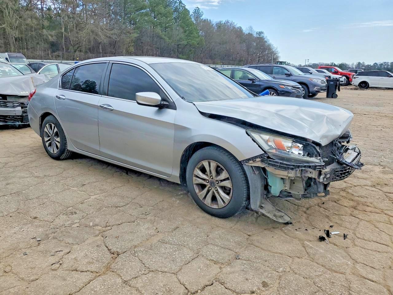 2013 HONDA ACCORD LX photo 4