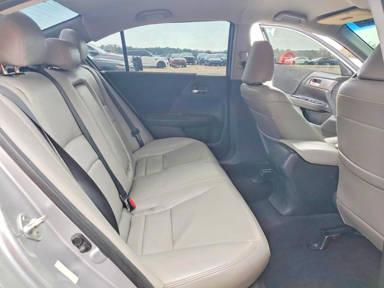 2013 HONDA ACCORD LX photo 10