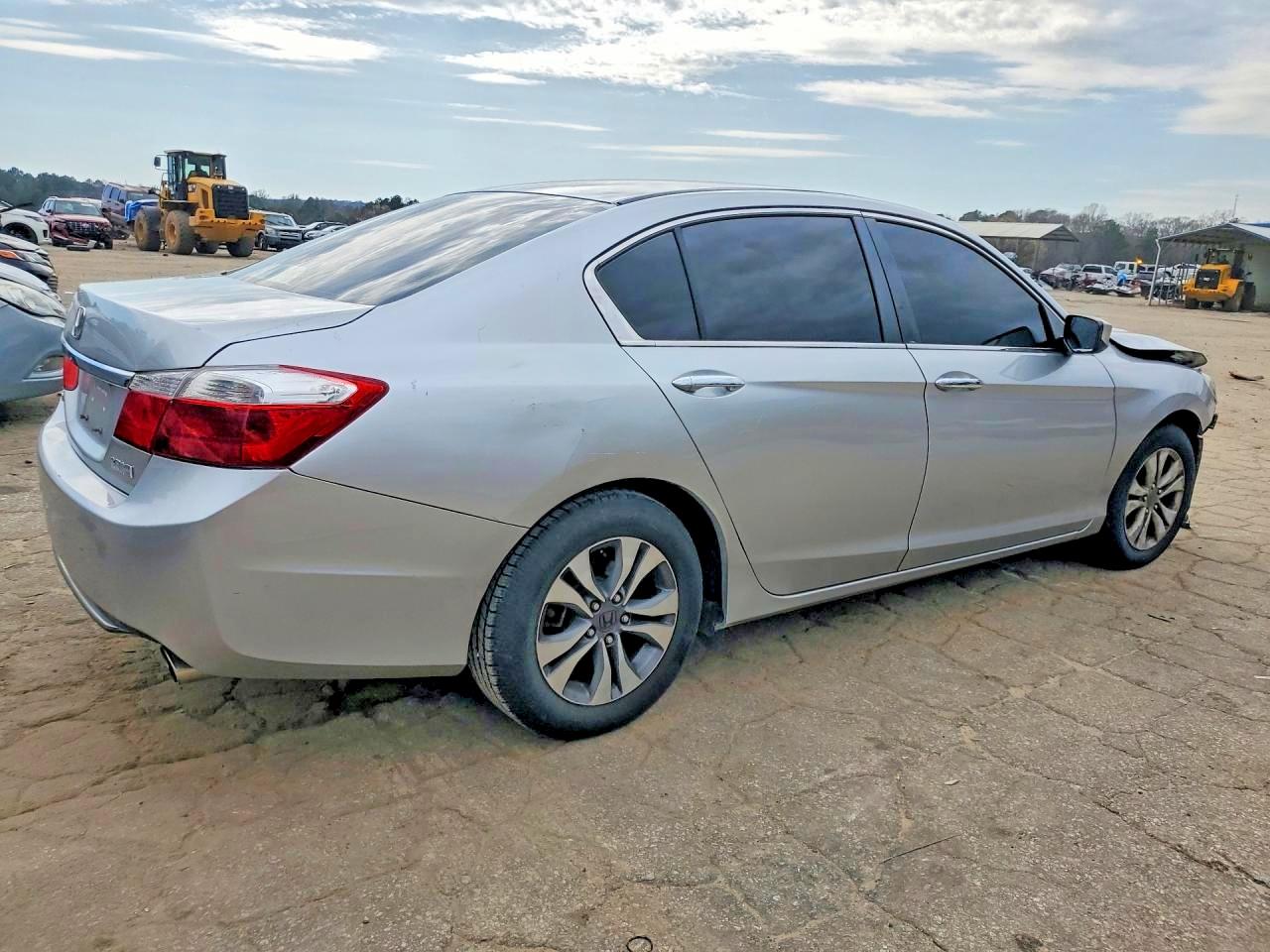 2013 HONDA ACCORD LX photo 3