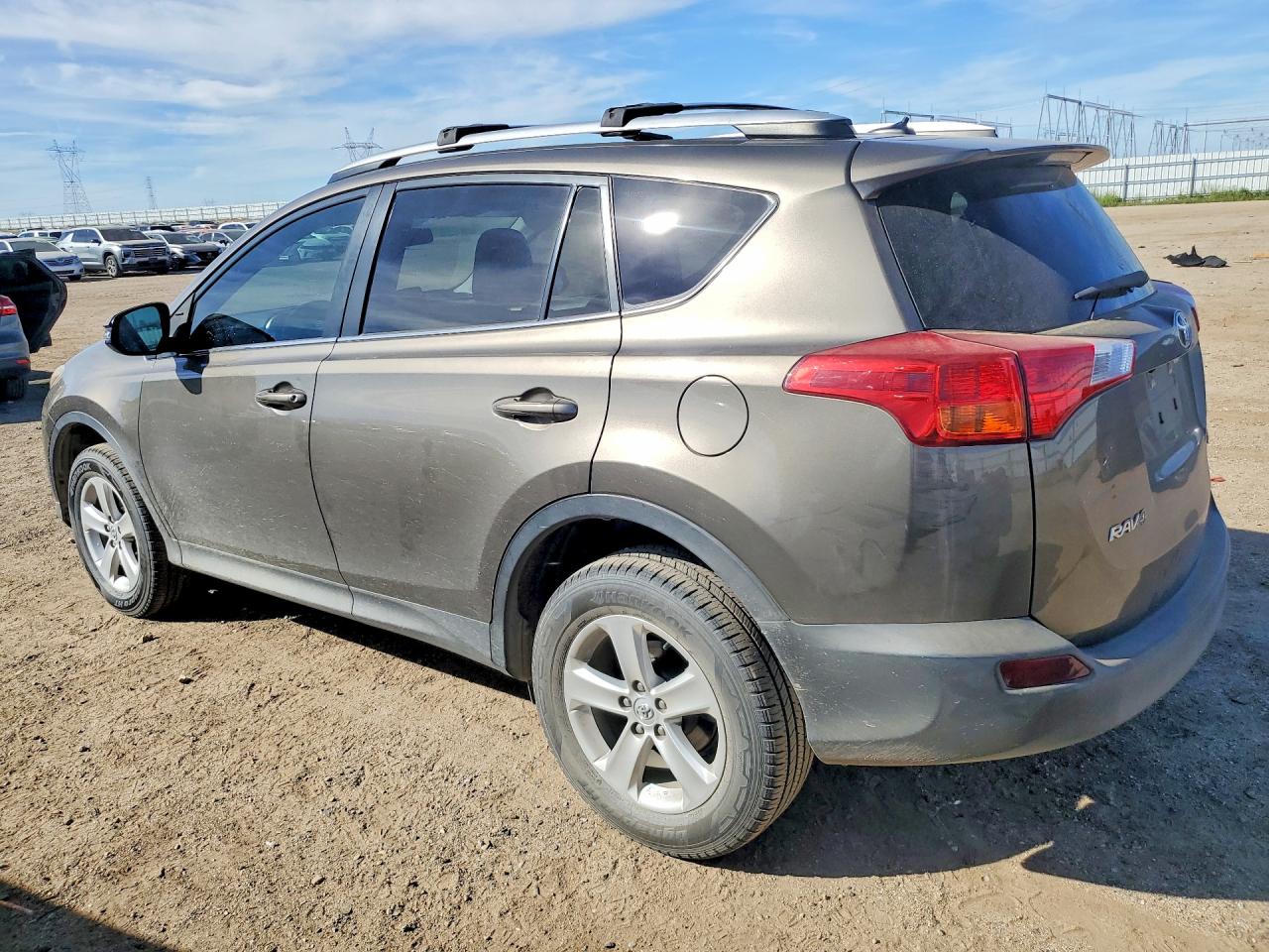 2014 TOYOTA RAV4 XLE photo 2