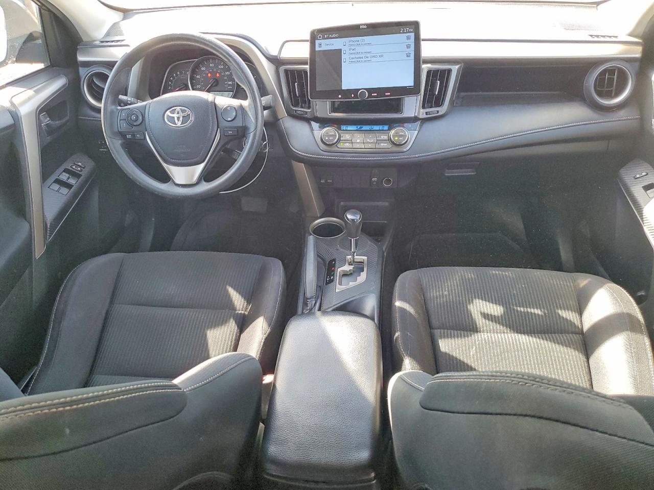 2014 TOYOTA RAV4 XLE photo 8
