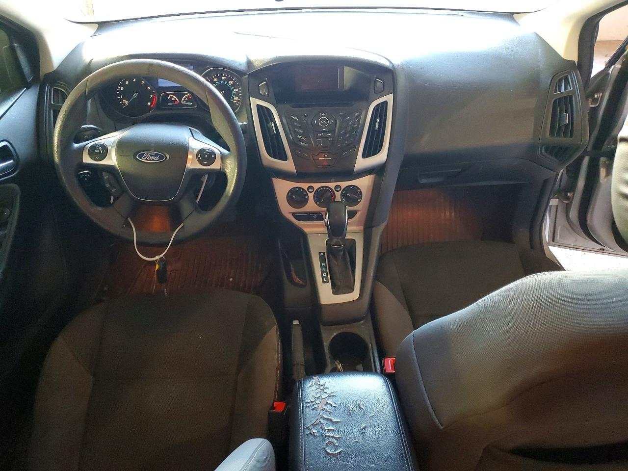 2014 FORD FOCUS SE photo 22