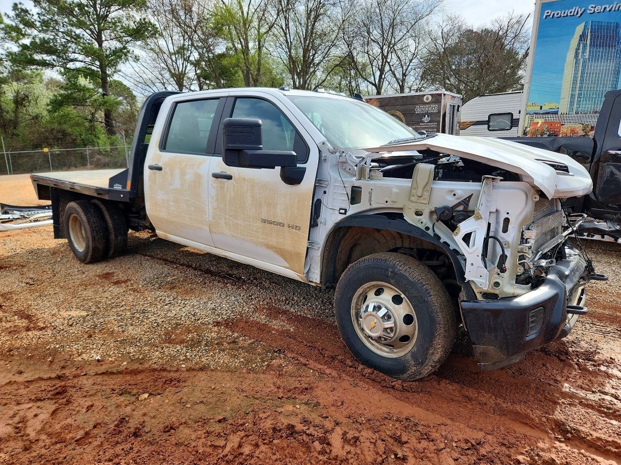 2025 CHEVROLET SILVERADO HD FLATBED TRUCK photo 4