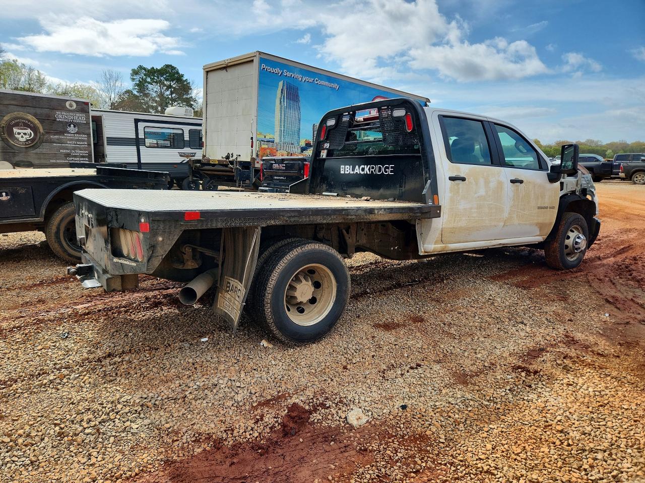 2025 CHEVROLET SILVERADO HD FLATBED TRUCK photo 3