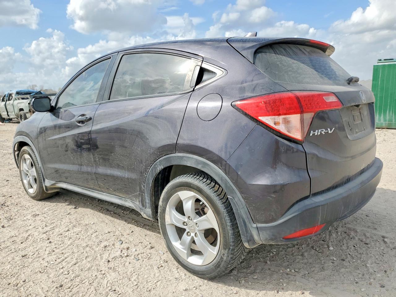 2016 HONDA HR-V LX photo 2