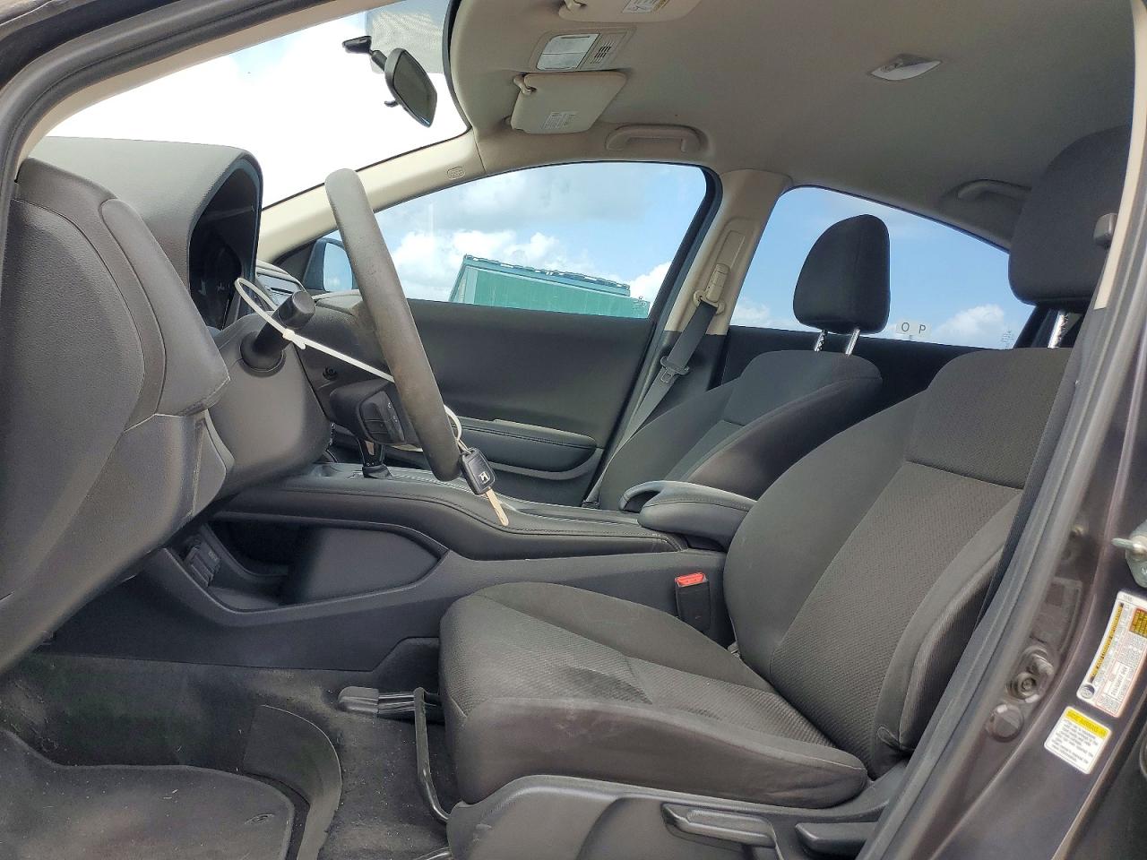 2016 HONDA HR-V LX photo 7