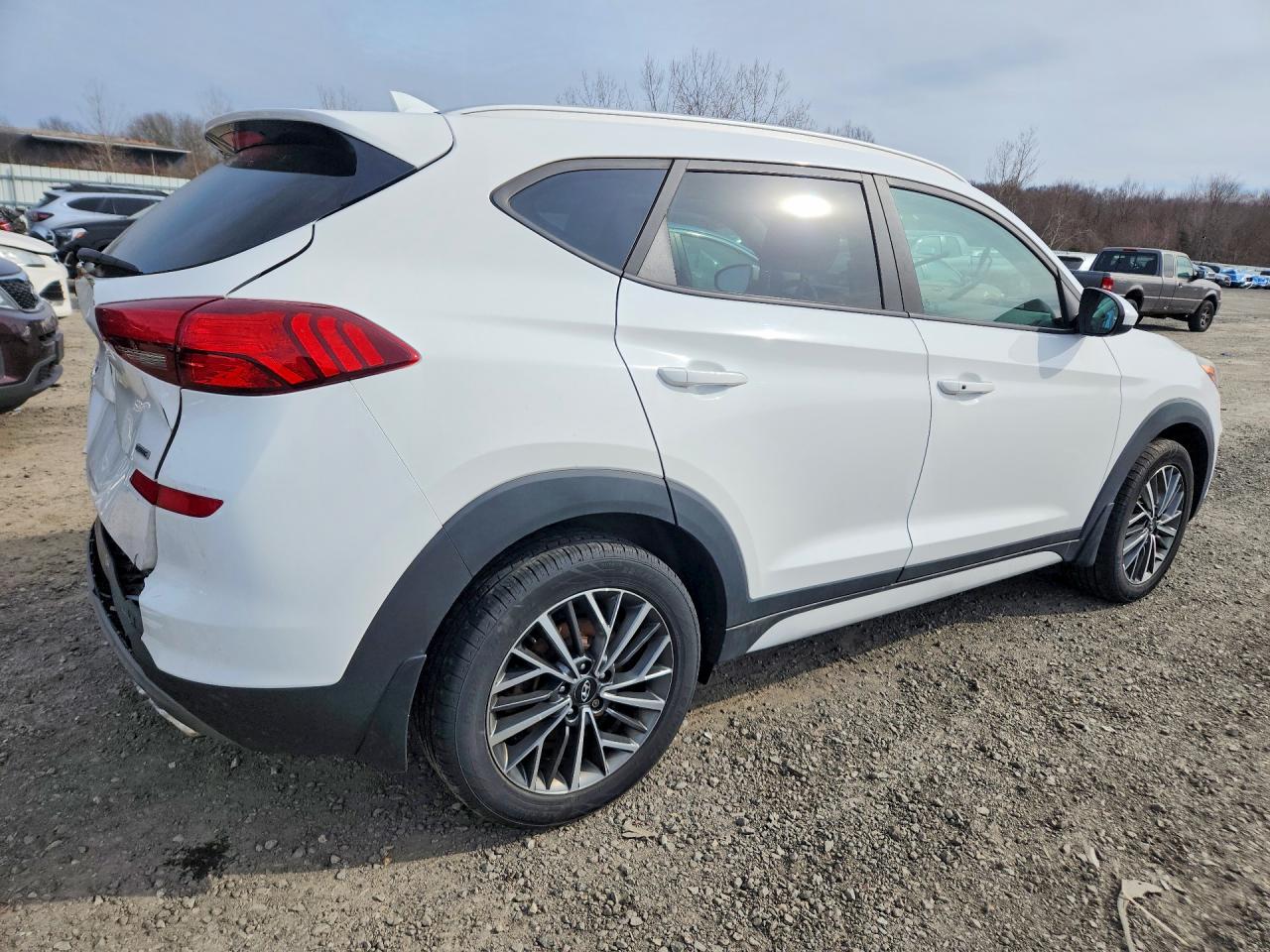 2019 HYUNDAI TUCSON SEL photo 5