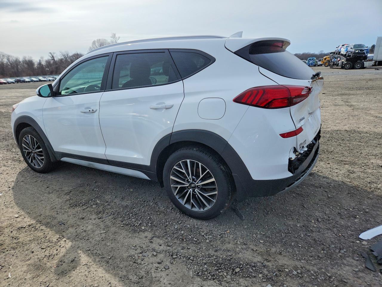 2019 HYUNDAI TUCSON SEL photo 3