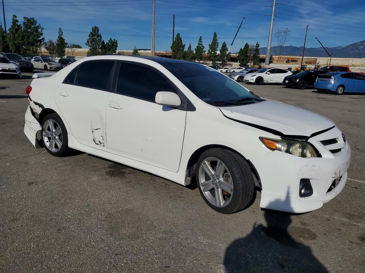 2013 TOYOTA COROLLA S photo 4