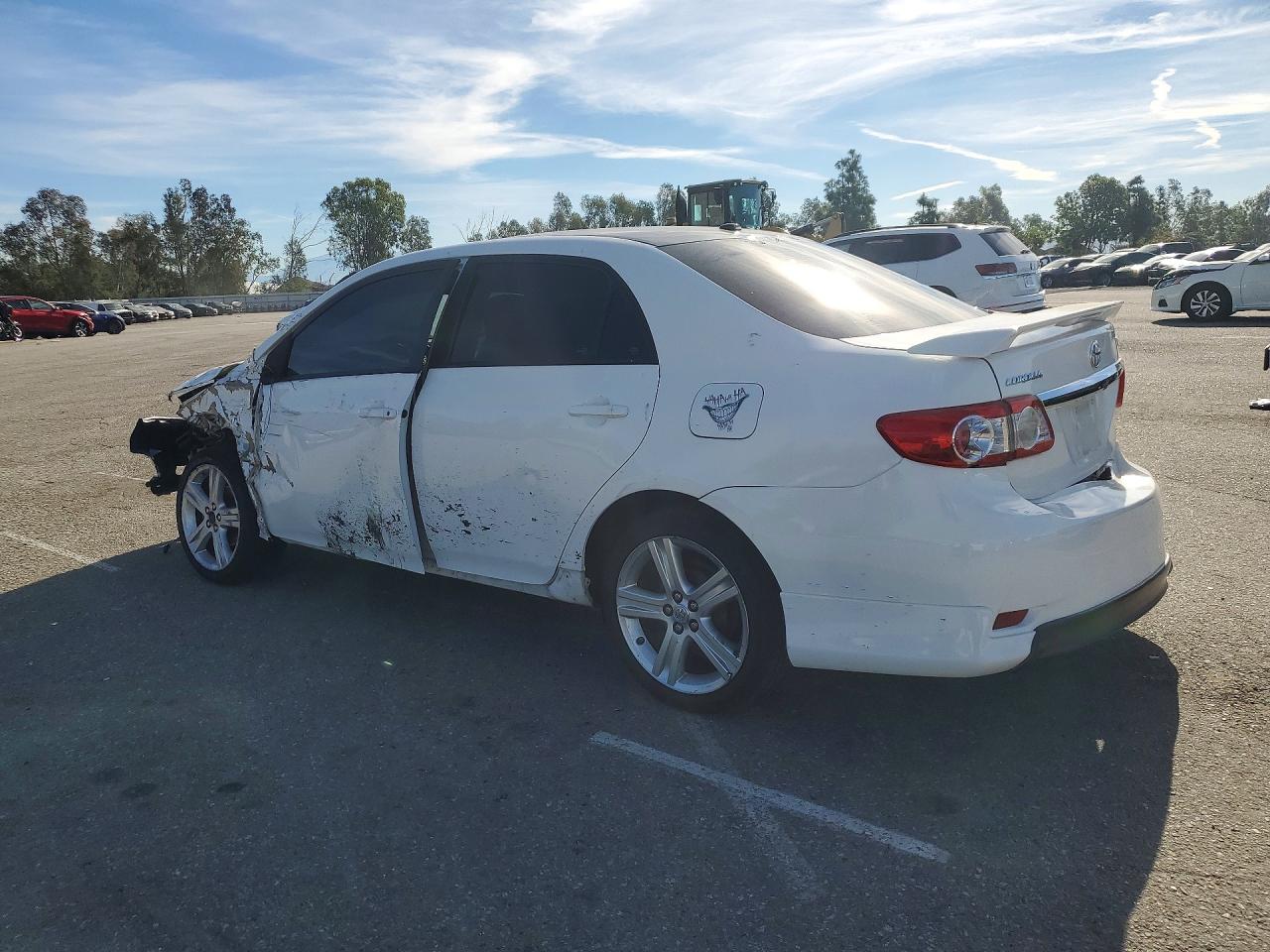 2013 TOYOTA COROLLA S photo 2