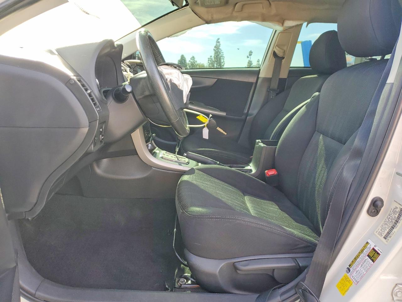 2013 TOYOTA COROLLA S photo 7