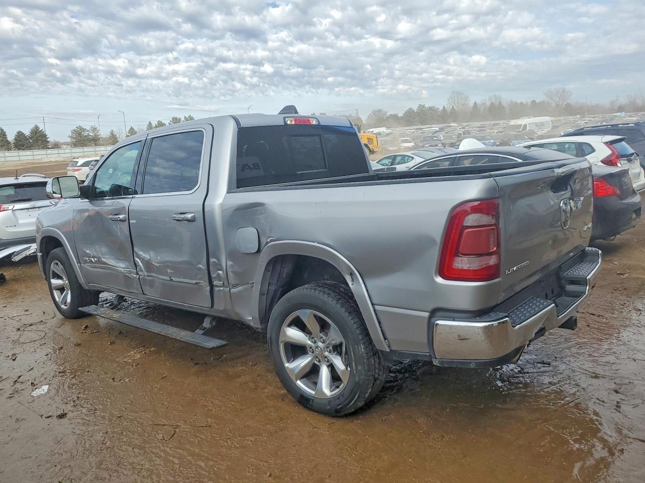 2019 RAM 1500 LIMITED photo 2