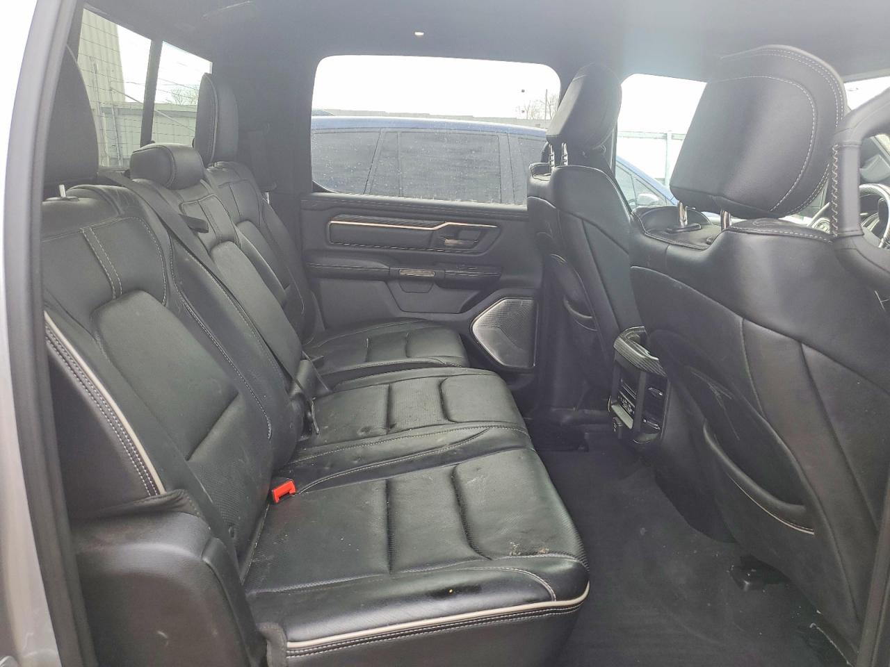 2019 RAM 1500 LIMITED photo 10