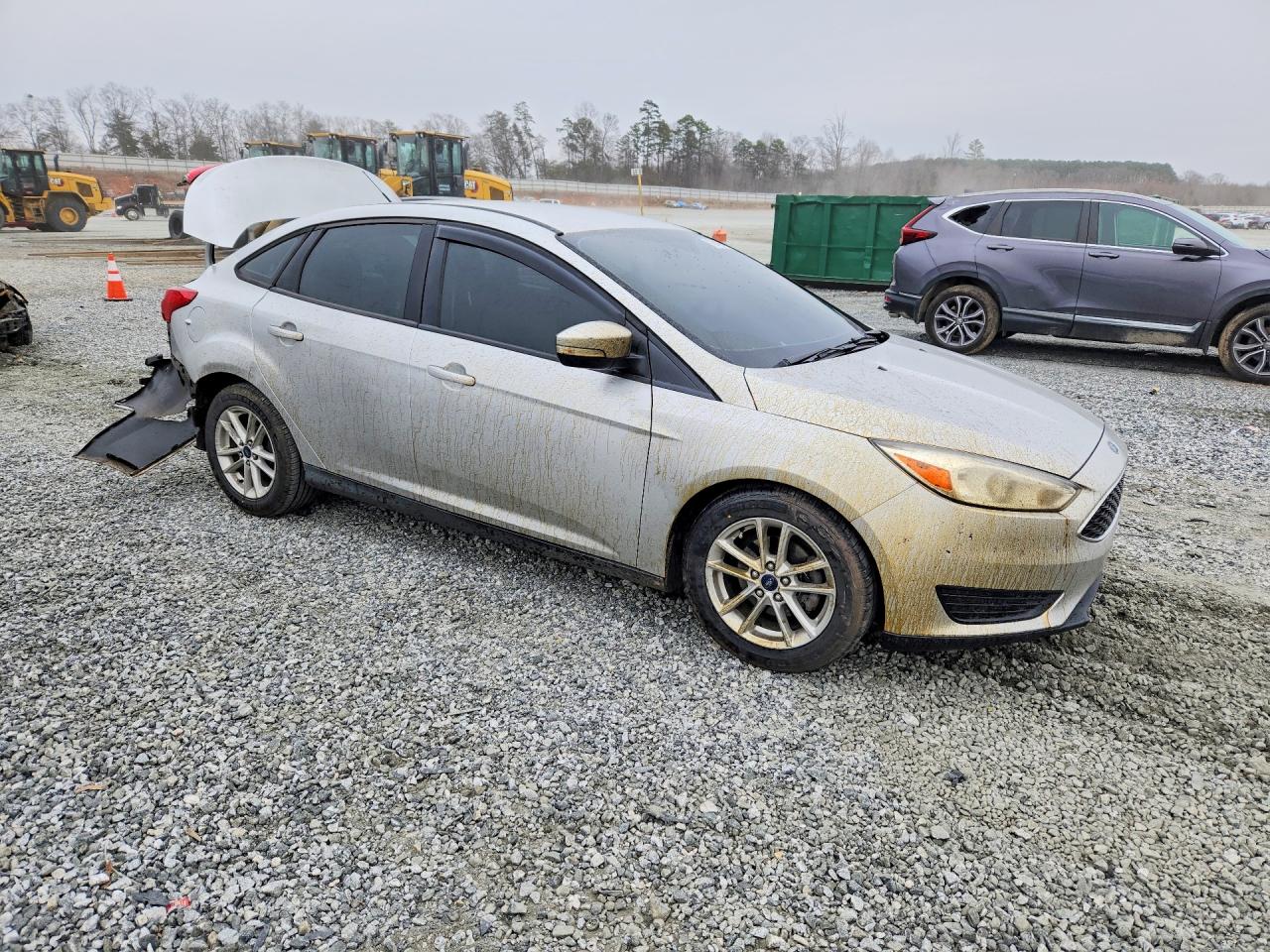 2015 FORD FOCUS SE photo 4
