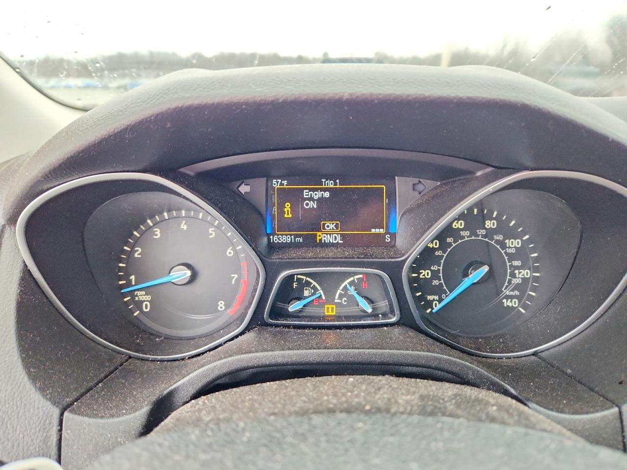 2015 FORD FOCUS SE photo 9