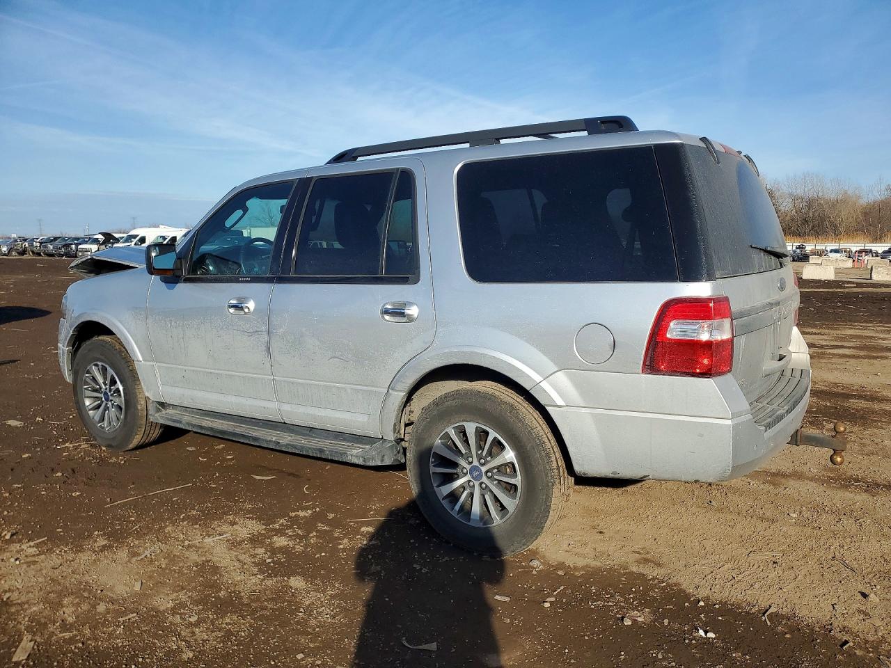 2016 FORD EXPEDITION XLT photo 2