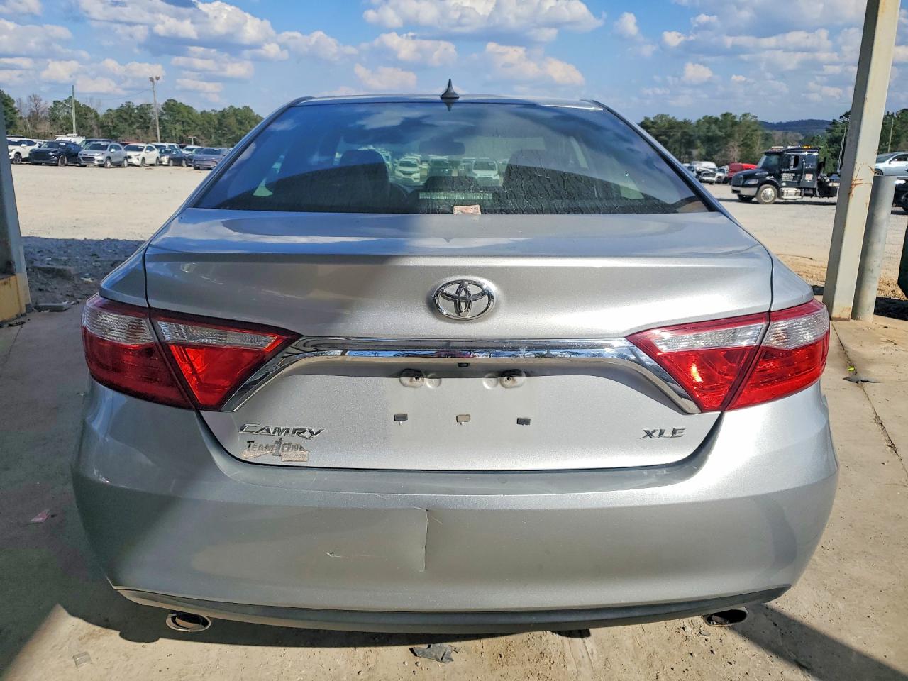 2017 TOYOTA CAMRY XLE V6 photo 6