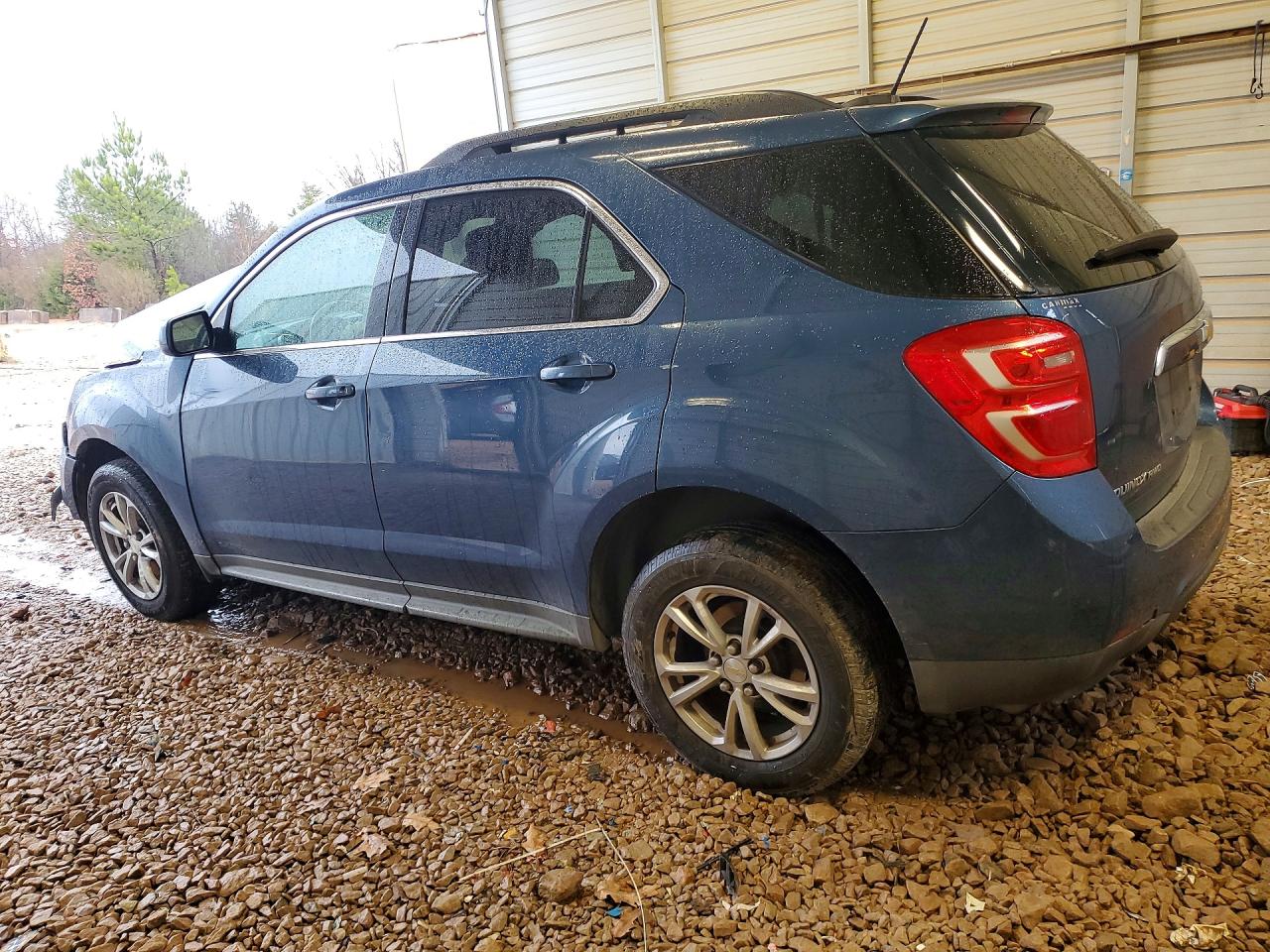 2017 CHEVROLET EQUINOX LT photo 3