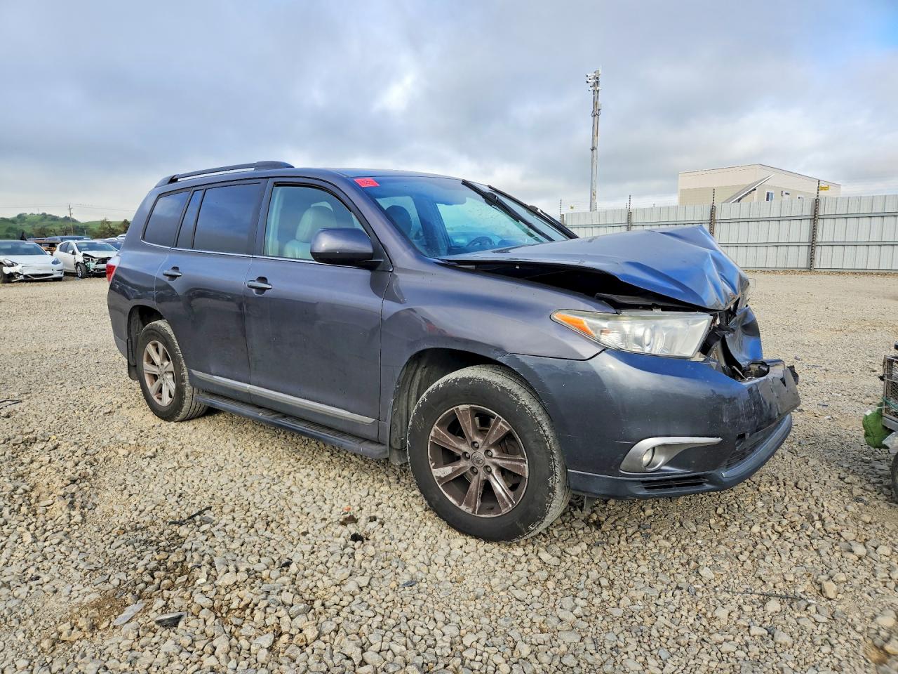 2013 TOYOTA HIGHLANDER SE photo 10
