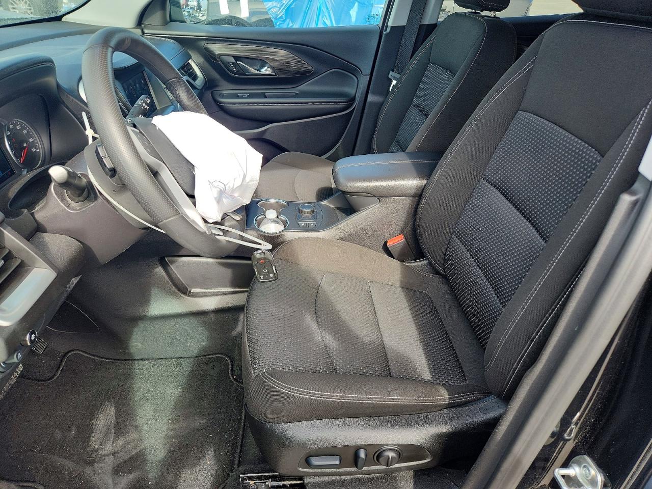 2024 GMC TERRAIN SLE photo 13