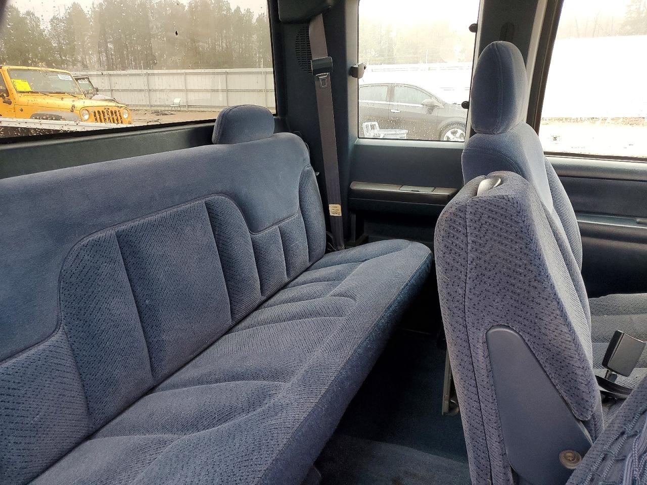 1997 CHEVROLET GMT-400 C1500 photo 28