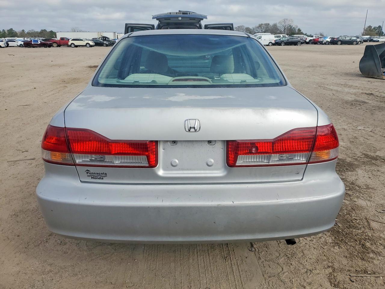 2002 HONDA ACCORD SE photo 11